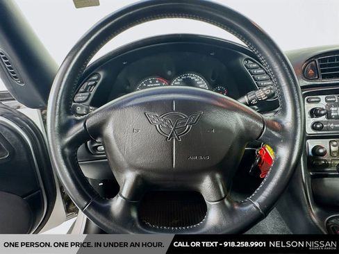 Used 1999 Chevrolet Corvette Convertible w/ Memory Pkg RWD image 11