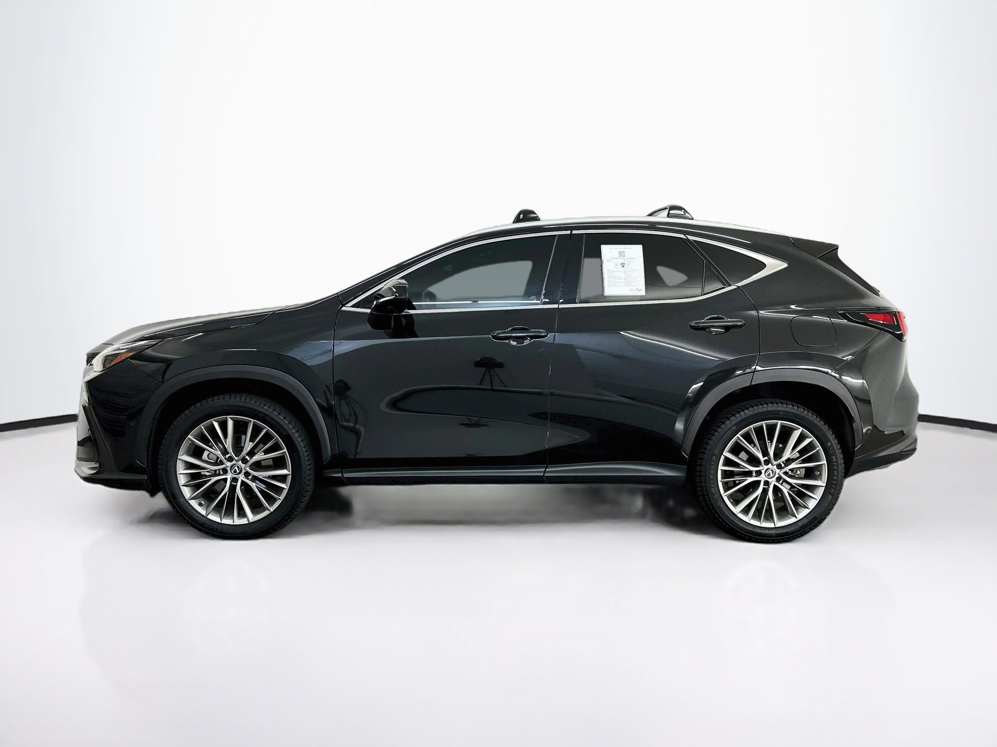Used 2023 Lexus NX 350h AWD w/ Vision Package image 4