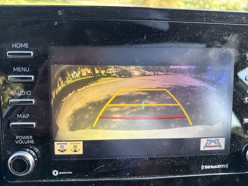 Used 2022 Toyota Camry SE w/ Cold Weather Package image 25