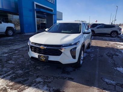 New 2026 Chevrolet Trax LS w/ LS Convenience Package