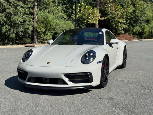 Used 2023 Porsche 911 GT3 RS image 3