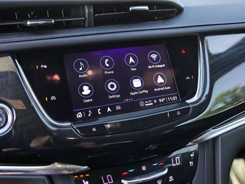 Used 2022 Cadillac XT6 Premium Luxury FWD image 16