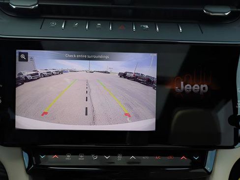 New 2026 Jeep Grand Cherokee Limited AWD/4WD image 24