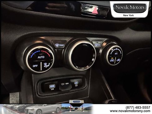 Used 2025 Hyundai Venue SEL image 20