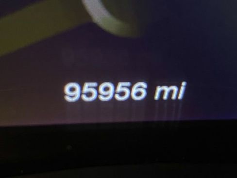 Used 2019 Jeep Grand Cherokee Altitude image 16