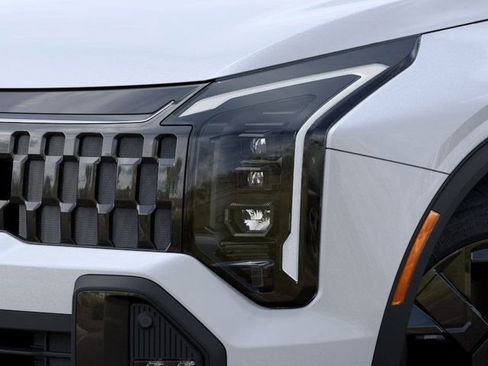 New 2026 Kia Sportage X-Line w/ X-Line Technology Package image 10