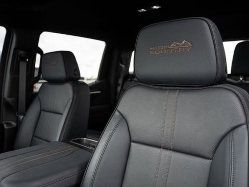 New 2025 Chevrolet Silverado 1500 High Country w/ Technology Package image 31