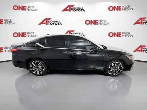 Used 2023 Nissan Altima 2.5 SR FWD image 8