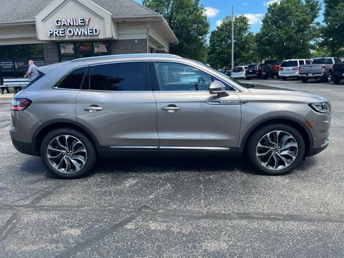 Used 2021 Lincoln Nautilus Reserve w/ Equipment Group 201A AWD/4WD image 3