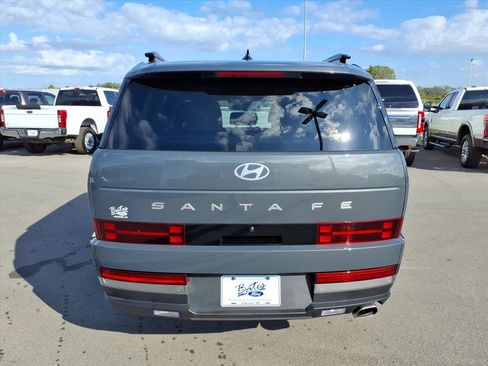 Used 2024 Hyundai Santa Fe Limited image 4