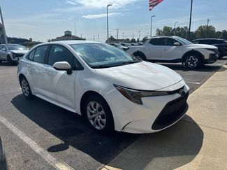 Used 2022 Toyota Corolla LE FWD video 2