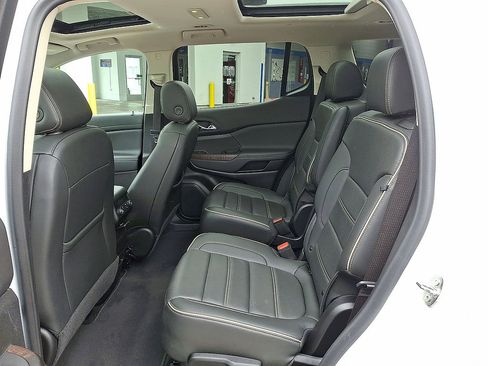Certified 2023 GMC Acadia Denali w/ Denali Technology Package AWD/4WD image 20