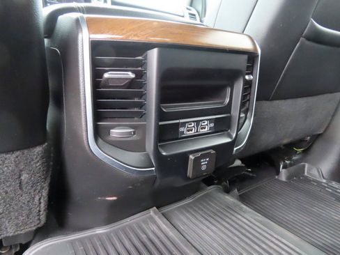 Used 2024 RAM 2500 Laramie AWD/4WD image 45