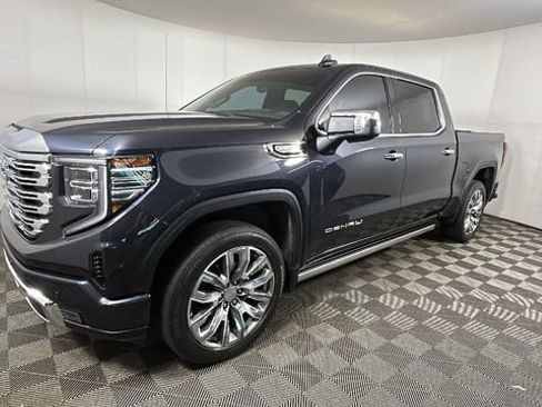 Used 2023 GMC Sierra 1500 Denali w/ Denali Reserve Package AWD/4WD image 7
