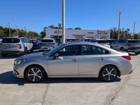 Used 2018 Subaru Legacy 2.5i Limited image 7