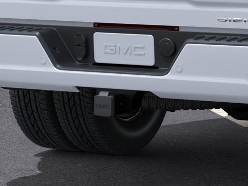New 2026 GMC Sierra 3500 Denali w/ Denali Reserve Package image 14