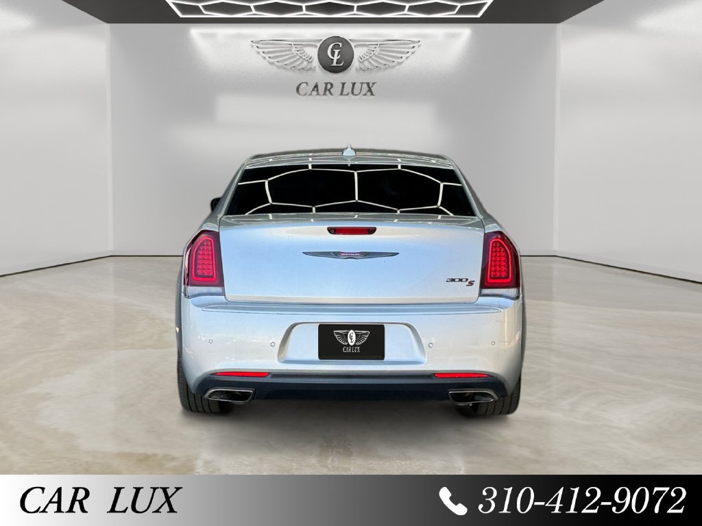 Used 2021 Chrysler 300 S RWD image 4
