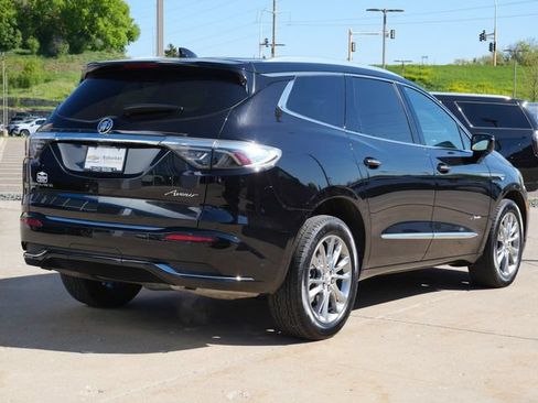Used 2023 Buick Enclave Avenir w/ Avenir Technology Package AWD/4WD image 7