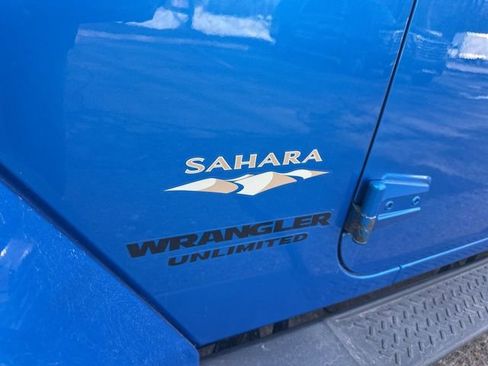 Used 2015 Jeep Wrangler Unlimited Sahara w/ Trailer Tow Group image 11