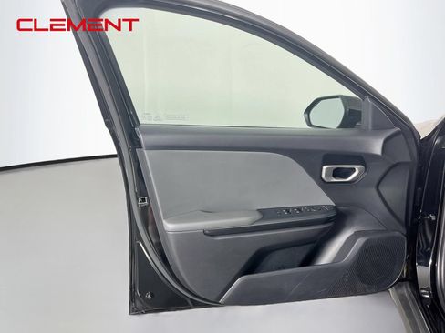 Used 2025 Kia K4 FWD image 26