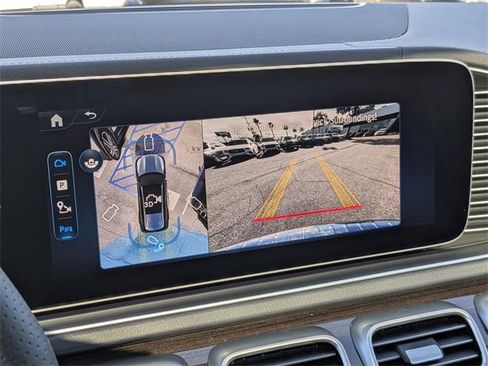 New 2026 Mercedes-Benz GLS 450 4MATIC image 25