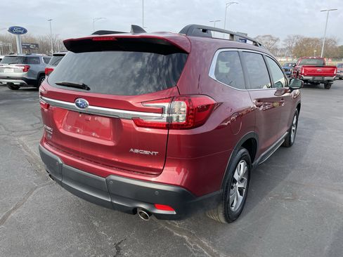 Used 2024 Subaru Ascent Premium w/ Convenience Package image 8