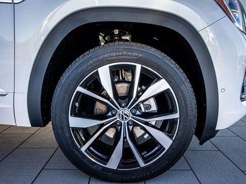 New 2026 Volkswagen Atlas Cross Sport SEL Premium R-Line image 21