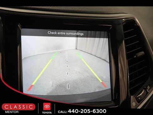 Used 2021 Jeep Cherokee Limited image 13