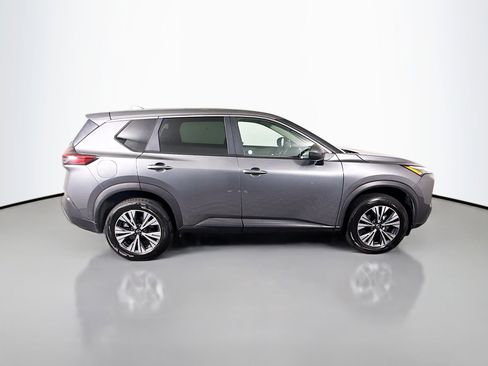 Used 2023 Nissan Rogue SV image 11