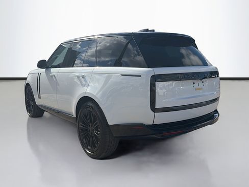 New 2026 Land Rover Range Rover SE image 3