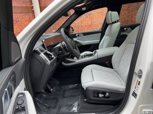 New 2026 BMW X7 xDrive40i w/ M Sport Package image 22