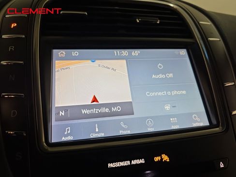 Used 2020 Lincoln Nautilus Reserve image 19