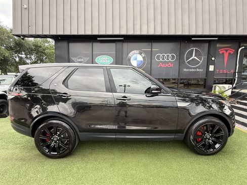 Used 2019 Land Rover Discovery SE AWD/4WD image 8