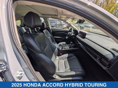 Used 2025 Honda Accord Touring image 36