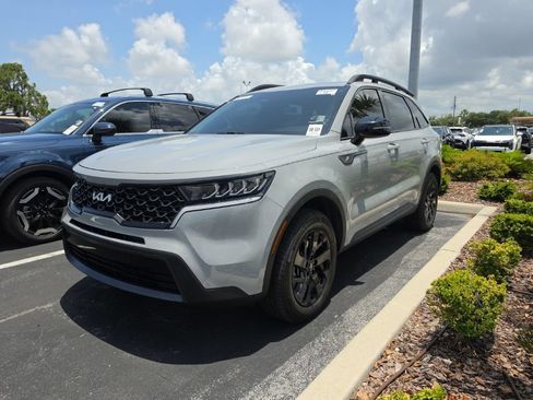 Certified 2022 Kia Sorento S AWD/4WD image 4