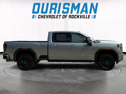 Used 2025 GMC Sierra 2500 AT4 w/ AT4 Premium Plus Package AWD/4WD image 7