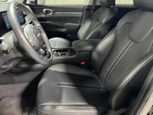 Used 2024 Kia Sorento S w/ Panoramic Sunroof Package FWD image 20