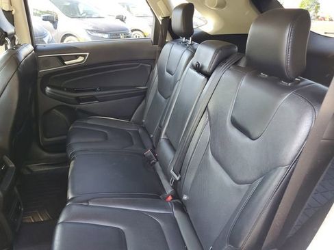 Used 2019 Ford Edge Titanium w/ Equipment Group 301A AWD/4WD image 9