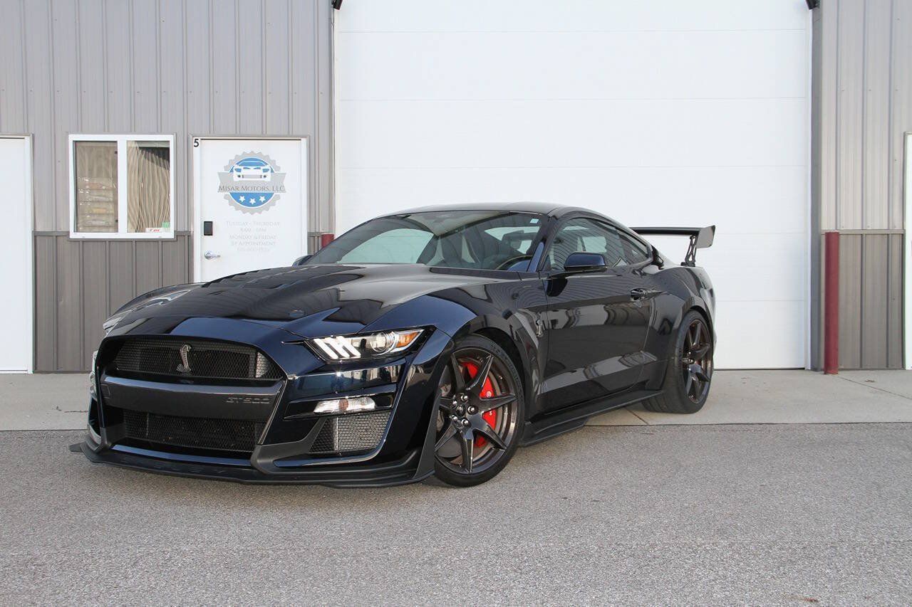 Used 2021 Ford Mustang Shelby GT500 w/ Carbon Fiber Track Pack RWD image 1