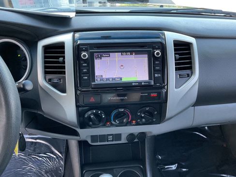 Used 2015 Toyota Tacoma PreRunner w/ TRD Off-Road Package RWD image 20