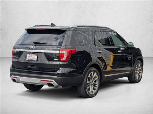Used 2016 Ford Explorer Platinum AWD/4WD image 5