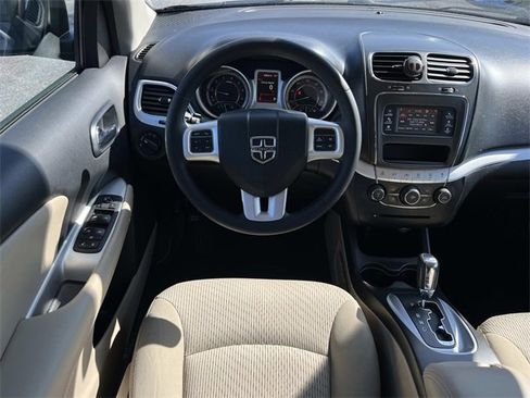 Certified 2018 Dodge Journey SE w/ Connectivity Group image 12