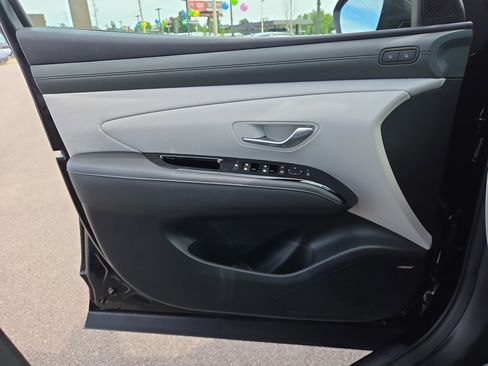 Certified 2026 Hyundai Tucson Limited AWD/4WD image 10