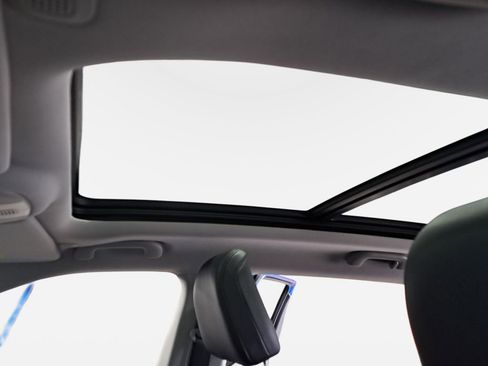 Certified 2022 Jeep Compass Latitude w/ Sun and Sound Group image 29