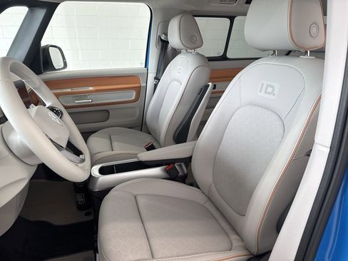 New 2025 Volkswagen ID. Buzz Pro S Plus image 16