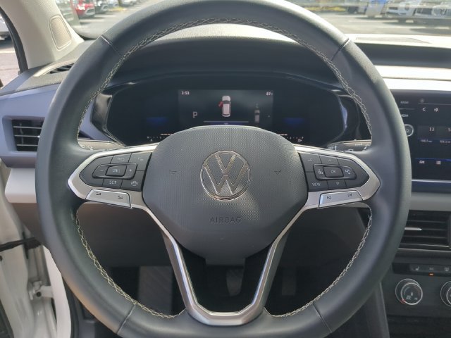 Used 2022 Volkswagen Taos SE FWD image 31