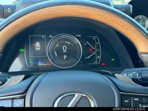 Used 2025 Lexus ES 300h w/ Luxury Package image 25