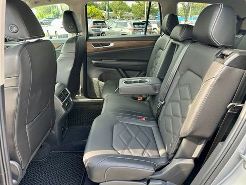 Certified 2026 Volkswagen Atlas SE AWD/4WD image 17