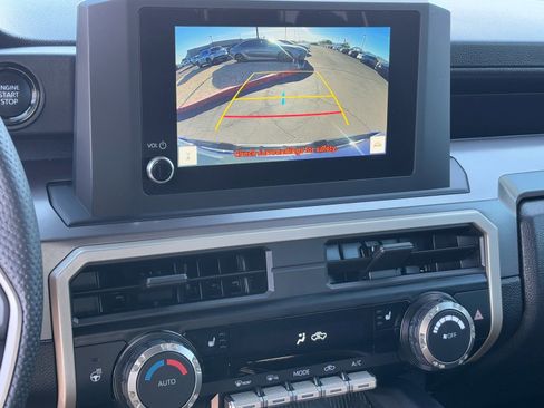 Certified 2025 Toyota Tacoma SR5 image 26