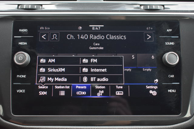 Used 2024 Volkswagen Tiguan SE R-Line AWD/4WD image 27